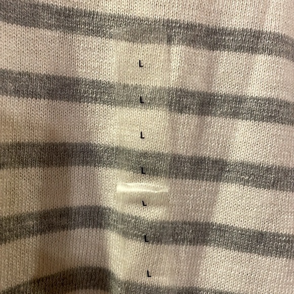 Gap Sweater - Picture 6 of 9